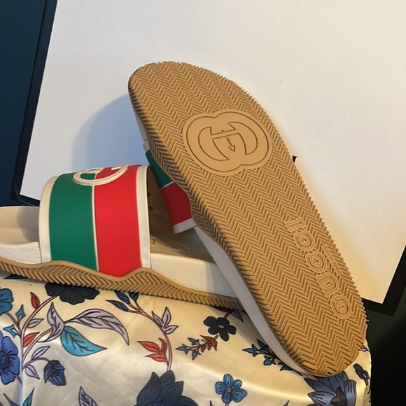 Gucci slides - Picture 3 of 6